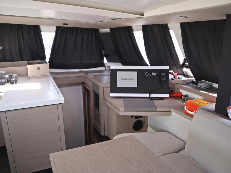 Alquiler Néa Péramos - Fountaine Pajot Astréa 42 Maestro (5 cab.) en SamBoat
