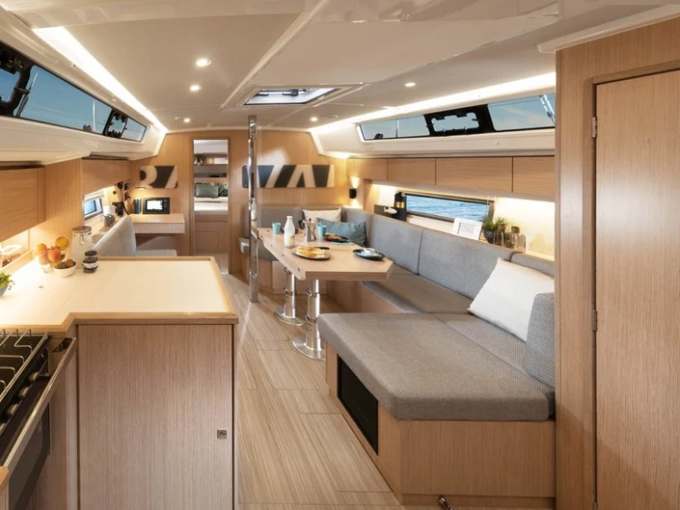 Alquiler de barcos Lefkáda barato de Bavaria C42 (3 cab.)