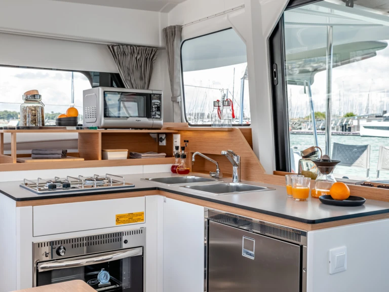 Alquiler Catamarán Excess con o sin  título de navegación