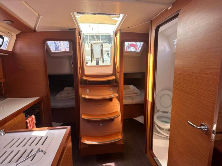 Alquiler Velero en Álimos - Dufour Dufour 390 (3 cab.)
