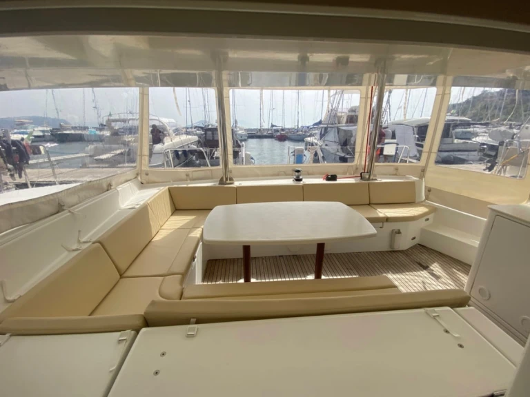 Lagoon Lagoon 44 de alquiler a Nettuno