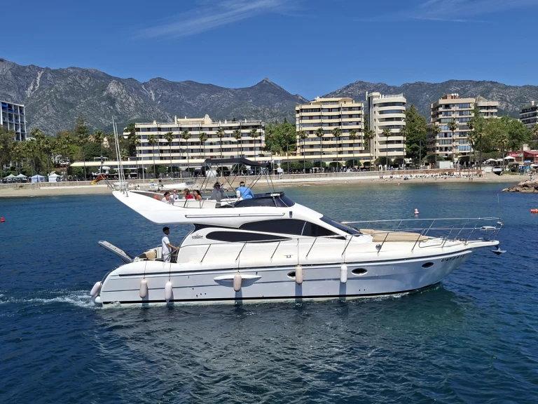 Alquiler de embarcaciones Doqueve Majestic 46 Fly enMarbella en Samboat