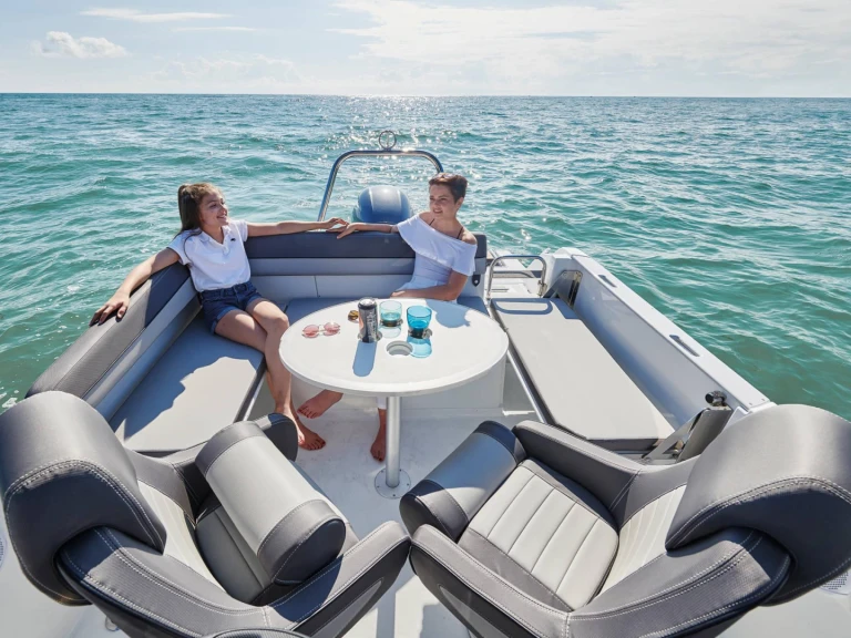 Jeanneau Cap Camarat 6.5 WA Serie 3 de alquiler a Porto di Amalfi Marina Coppola