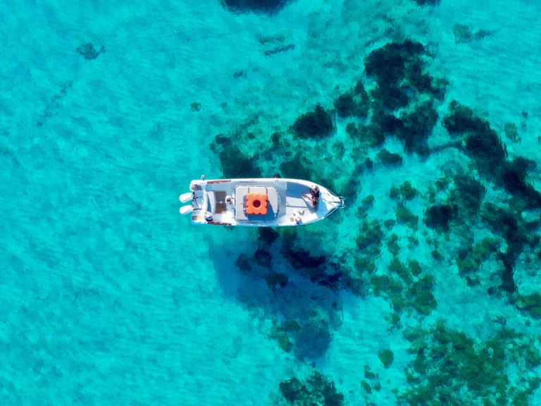 Alquiler Lancha Costa Viola con o sin  título de navegación