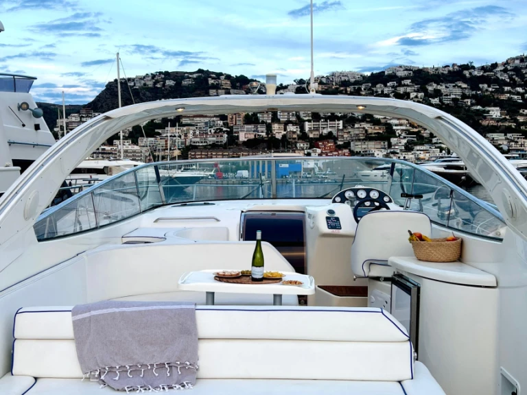 Alquiler Lancha Bavaria con o sin  título de navegación