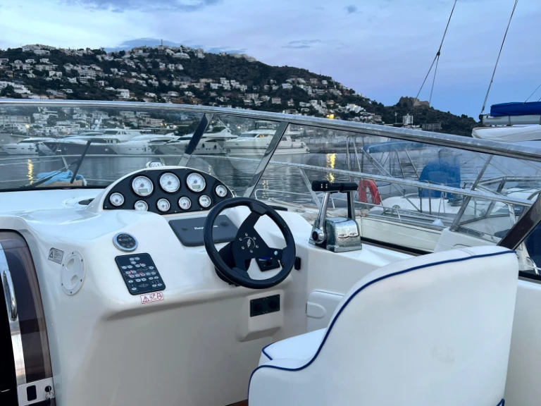 Alquiler Roses - Bavaria Bavaria 37 Sport en SamBoat