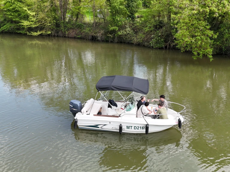 Alquiler Metz - Jeanneau Cap Camarat 515 en SamBoat