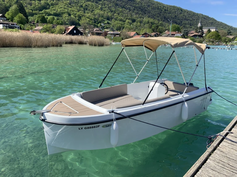 Lancha para alquilar Sevrier al mejor precio