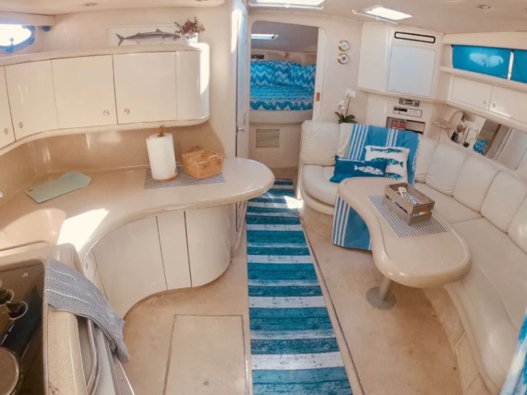Alquiler de embarcaciones Sea Ray Sea Ray 370 Sundancer enMarbella en Samboat