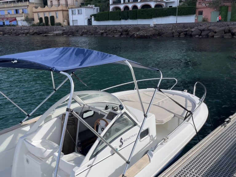 Alquiler de embarcaciones Bénéteau Ombrine 630 enMandelieu-la-Napoule en Samboat