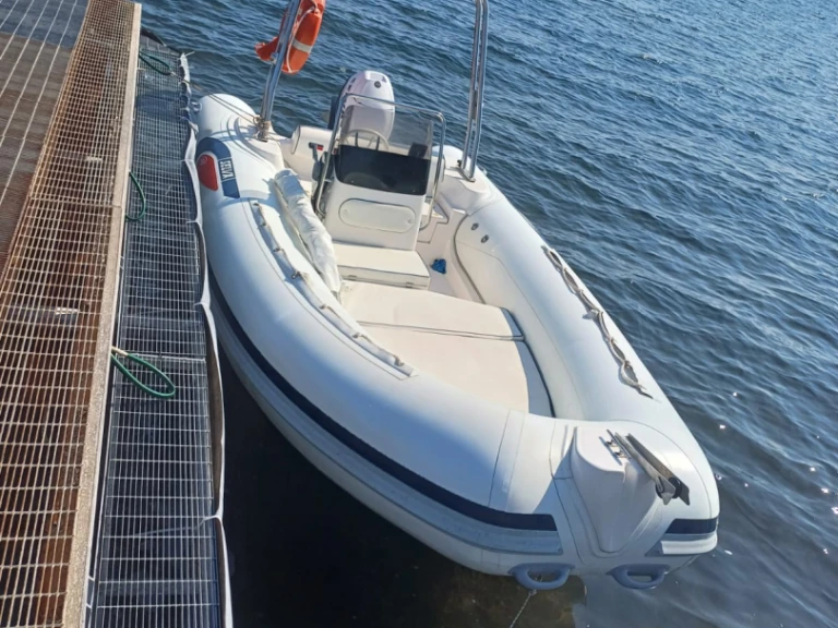 Alquiler de embarcaciones Selva Selva 490 enQuartu Sant'Elena en Samboat