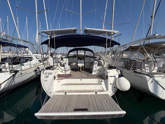 Alquiler de Velero, con o sin patrón Bavaria Sukošan