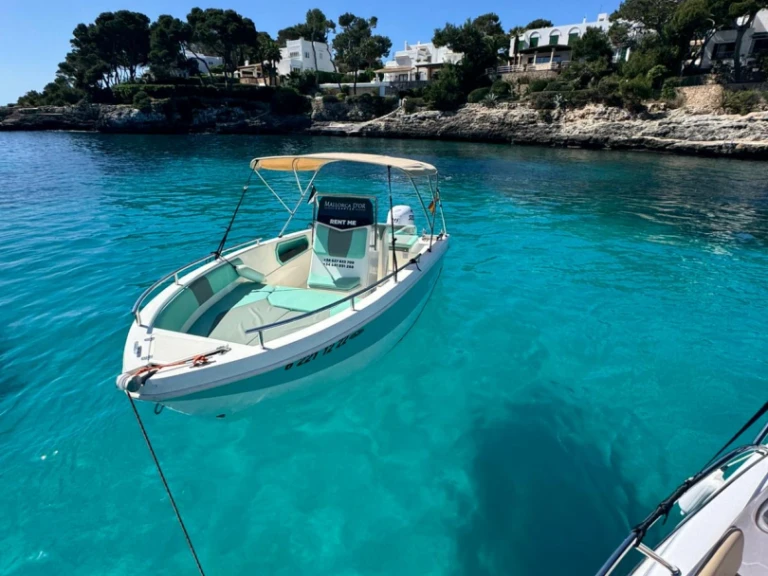 Alquiler de barcos Cala d'Or barato de Teorema 20