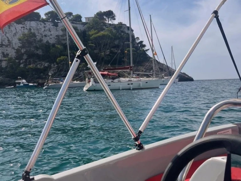 Alquiler de barcos Cala Galdana barato de 135 D