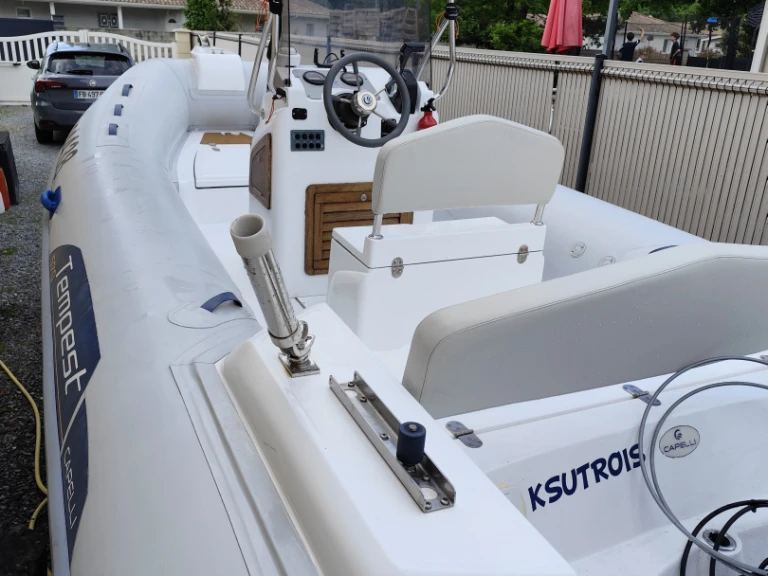 Alquiler de embarcaciones Capelli Tempest 570 enArcachon en Samboat