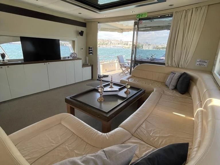 Yate de lujo para alquilar Eminönü al mejor precio