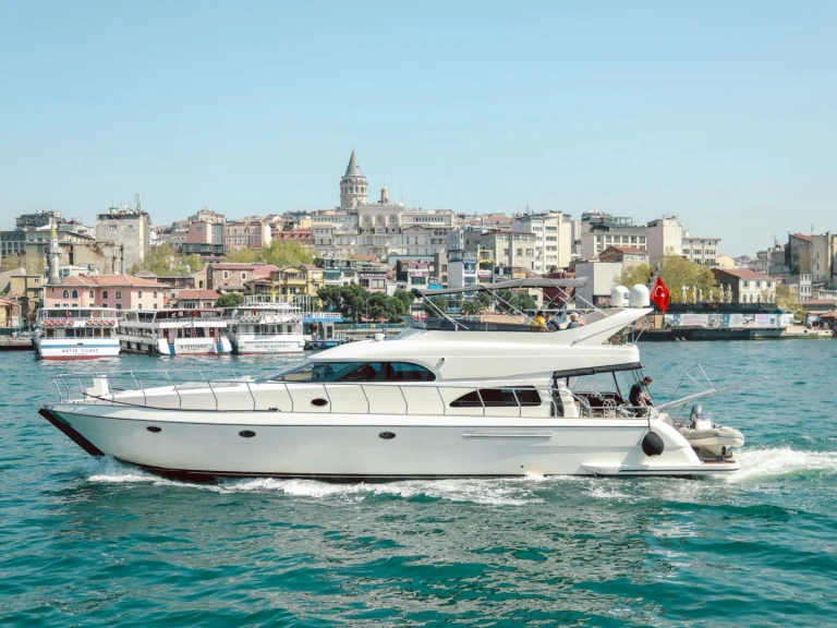 Custom Made 2010 de alquiler a Eminönü