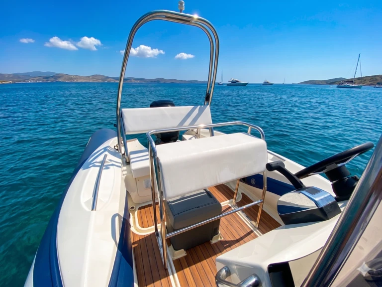 Alquiler de barcos Carnon-Plage barato de V 650 Cruiser