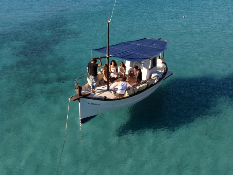 Alquiler de embarcaciones Capeador Capeador 36 Solarium enSant Antoni de Portmany en Samboat