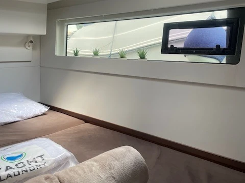 Alquiler de Catamarán, con o sin patrón Lagoon Paros (Isla)