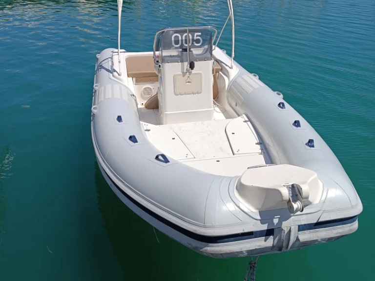 Nautica Led Nautica Led 590 de alquiler a Castellammare del Golfo