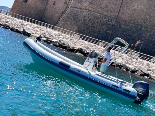 Alquiler de embarcaciones Altamarea Wave 19 enCastellammare del Golfo en Samboat