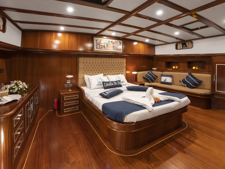  Gulet E de alquiler a Fethiye