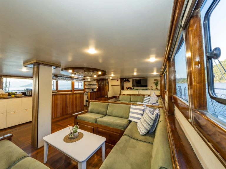 Alquiler Velero  con o sin  título de navegación