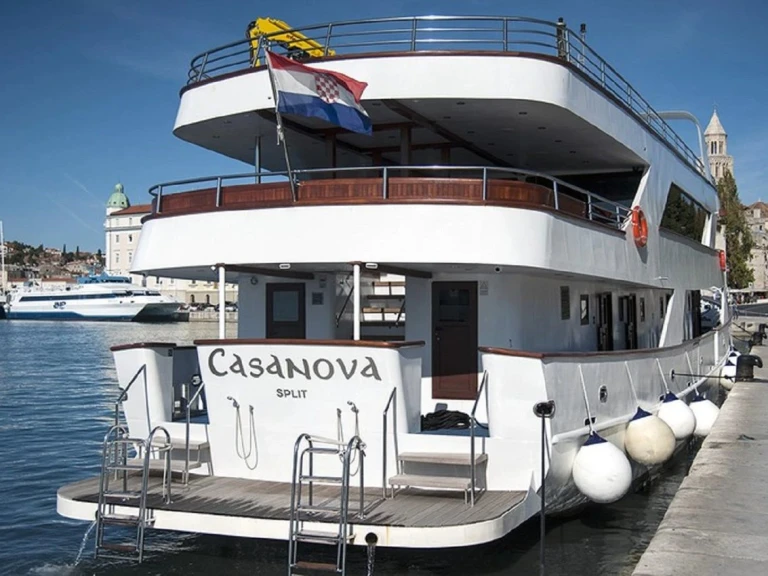 Alquiler de Velero, con o sin patrón Custom Made Trogir