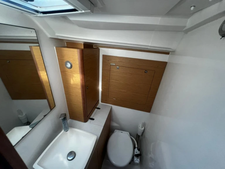 Alquiler de embarcaciones Dufour Dufour 390 Grand Large enSývota en Samboat