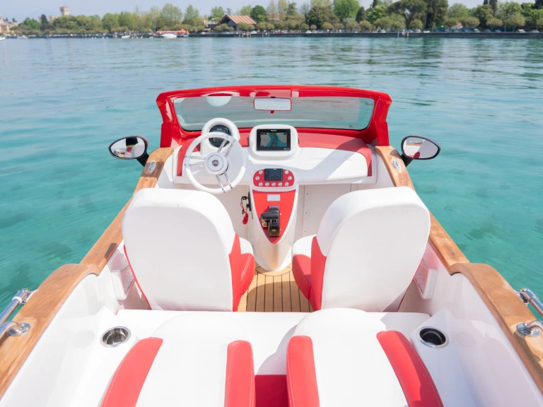 CAR OFF SHORE FIAT 500 CAR OFF SHORE FIAT 500 de alquiler a Sirmione