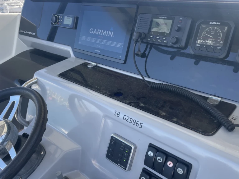 Alquiler de embarcaciones Jeanneau Cap Camarat 9.0 CC enSaint-Quay-Portrieux en Samboat