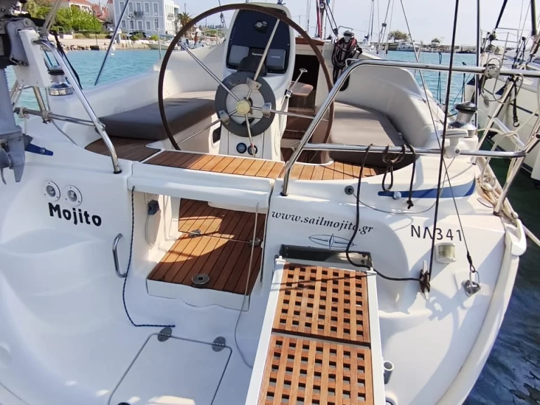 Alquiler de Bavaria Bavaria 30 Cruiser en Palero