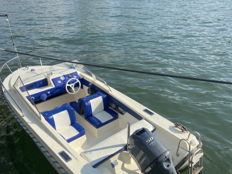 Alquiler Lancha Rocca con o sin  título de navegación