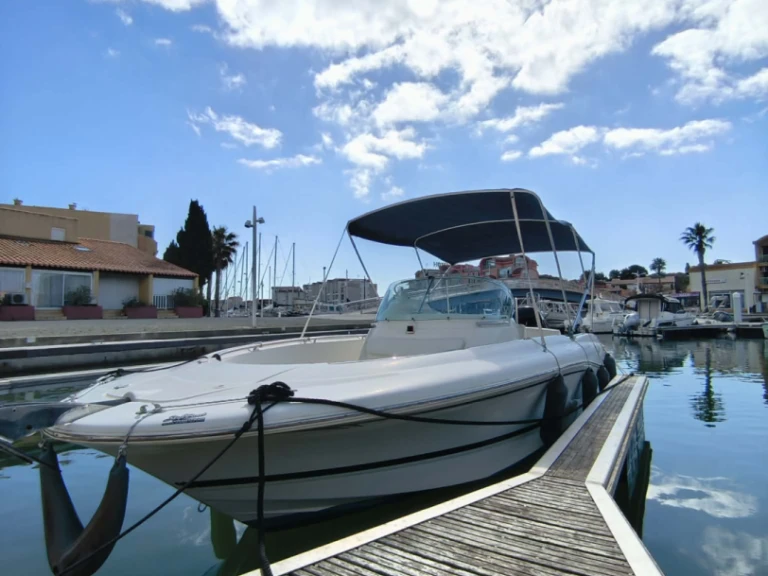 Jeanneau Cap Camarat 715 de alquiler a Gruissan