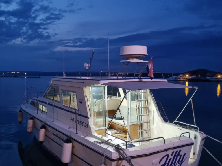 Princess Princess 33 de alquiler a Šibenik