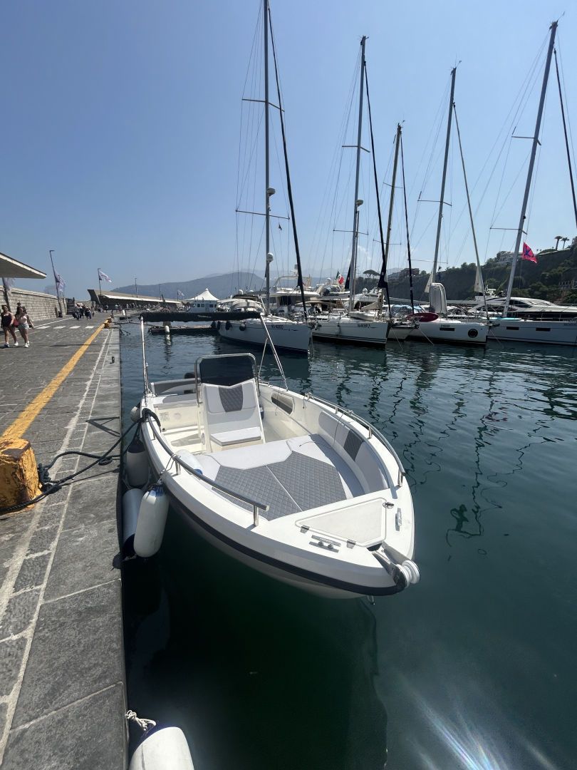 Alquiler Lancha en Sorrento - Teorema Teorema 20