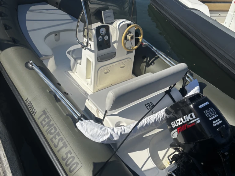 Alquiler de Capelli 500 moteur 2 temps en Porto-Vecchio