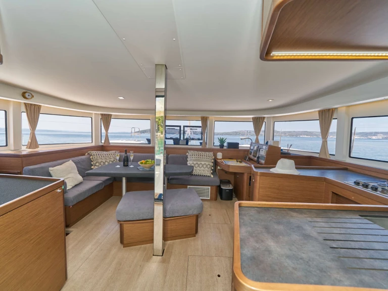 Alquiler de embarcaciones Lagoon AURA enKaštel Gomilica en Samboat