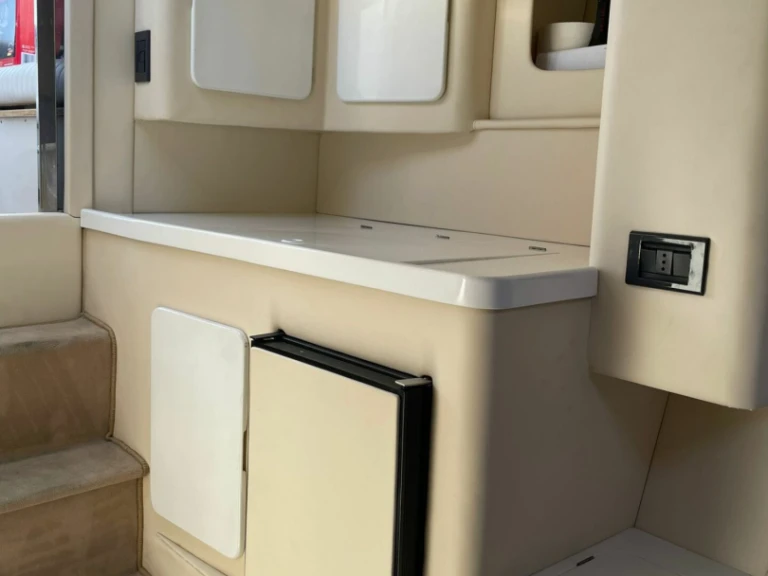 Alquiler Lancha Gari Plast con o sin  título de navegación