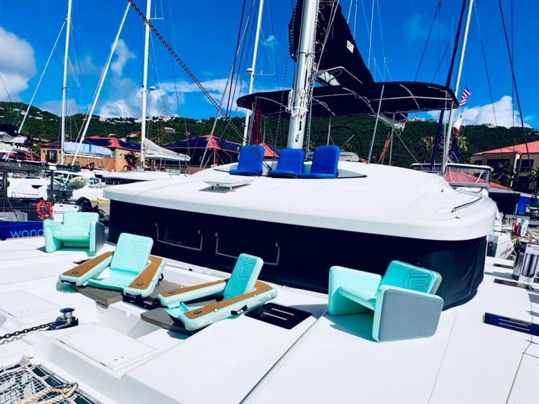 Alquiler de barcos Road Town barato de ELATION