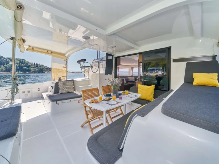 Lagoon AURA de alquiler a Kaštel Gomilica