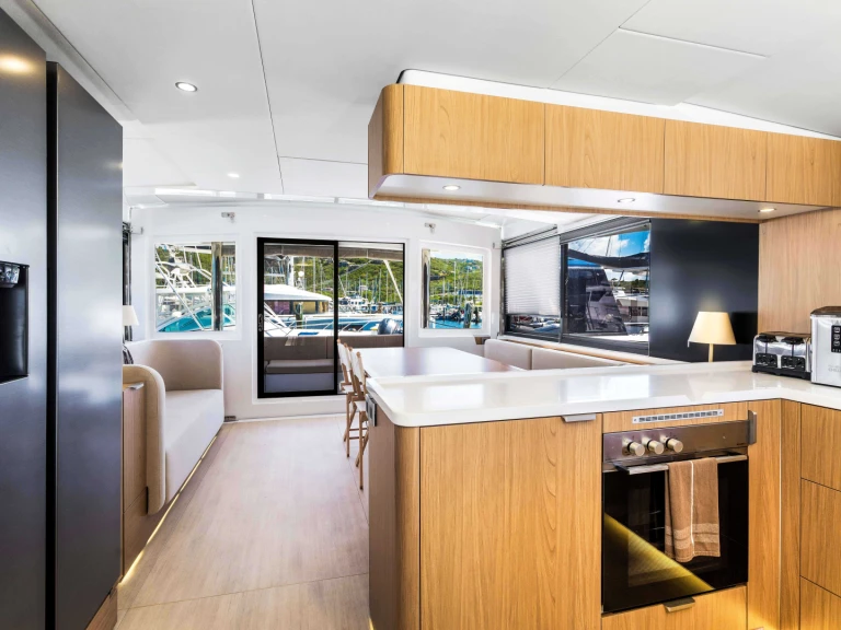 Alquiler Catamarán Bali con o sin  título de navegación