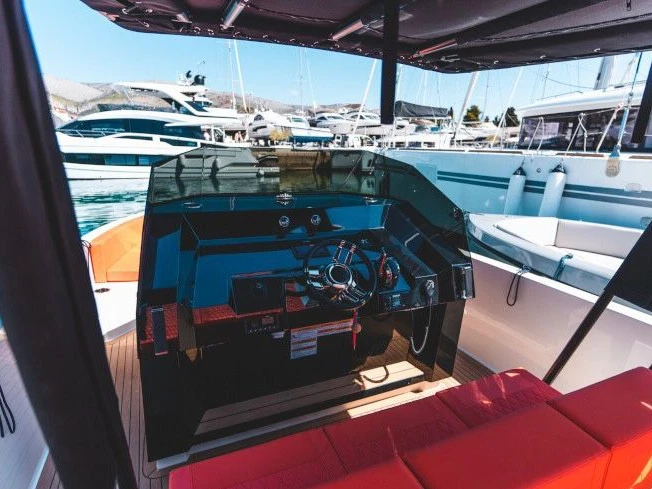 Alquiler de Lancha, con o sin patrón De Antonio Seget Donji