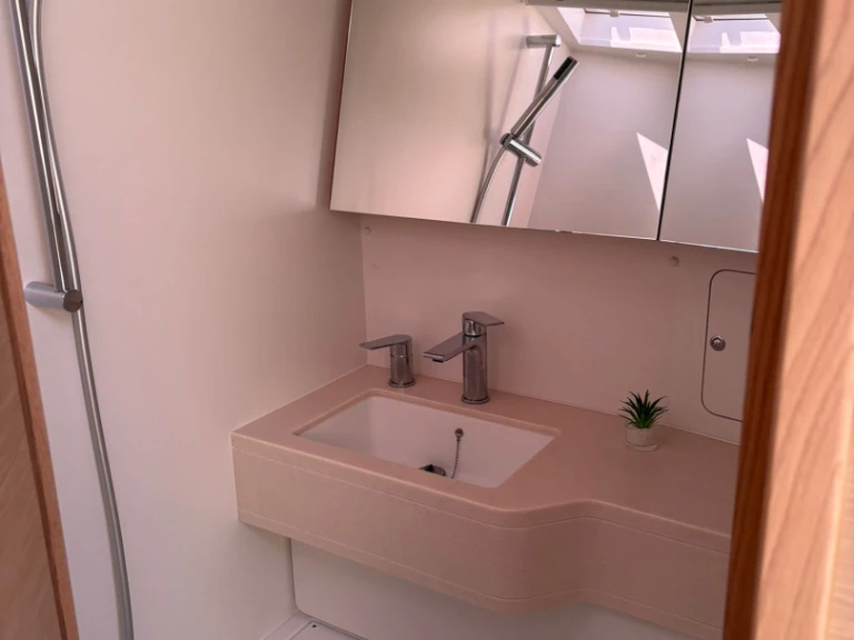 Alquiler de Velero, con o sin patrón Dufour Furnari