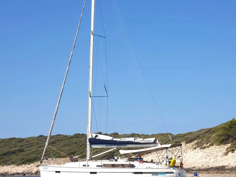 Alquiler de barcos Split barato de Cruiser 40 S