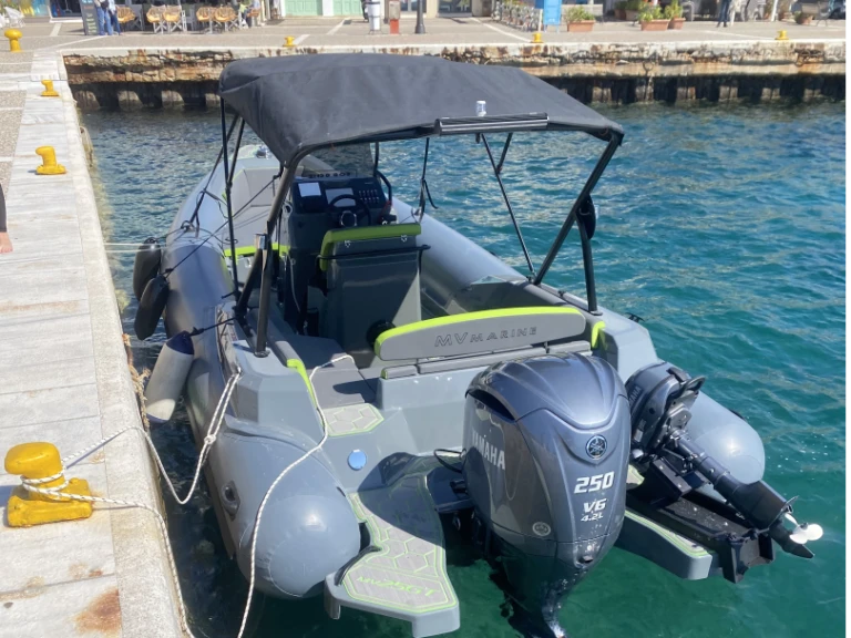 Alquiler de Neumática, con o sin patrón MV Marine Skiathos