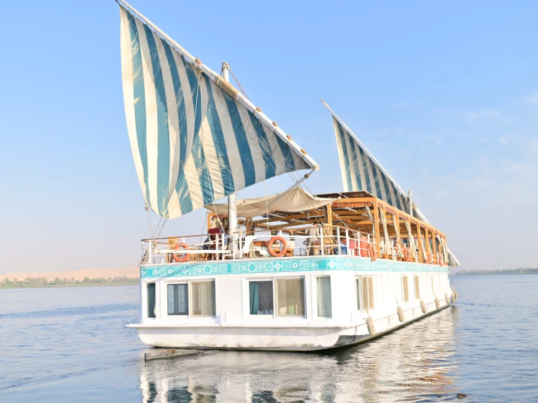 Alquiler de barcos Asuán barato de Dahabiya