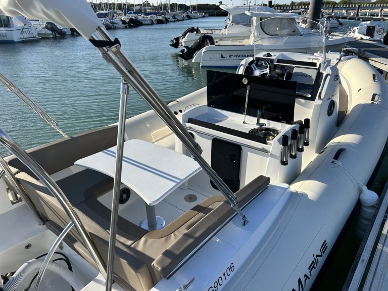 Alquiler de Pro Marine hélios 25 en La Rochelle