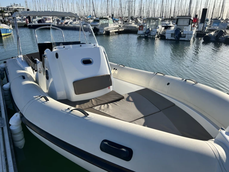 Alquiler de barcos La Rochelle barato de hélios 25